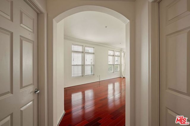 11737 Goshen Avenue 302, Los Angeles, CA 90049