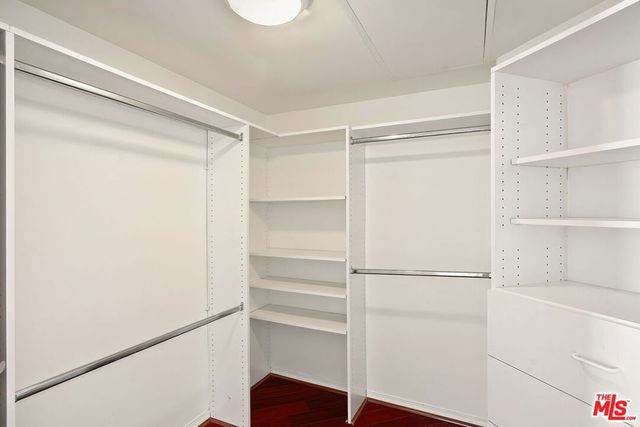 11737 Goshen Avenue 302, Los Angeles, CA 90049