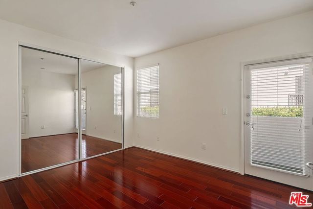 11737 Goshen Avenue 302, Los Angeles, CA 90049