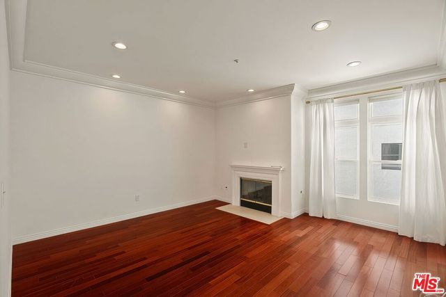 11737 Goshen Avenue 302, Los Angeles, CA 90049