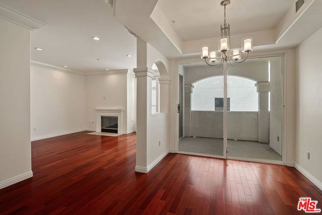 11737 Goshen Avenue 302, Los Angeles, CA 90049