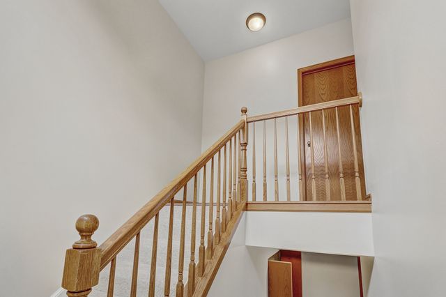 169 Willey Street, Gilberts, IL 60136