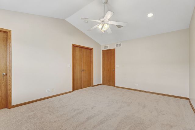 169 Willey Street, Gilberts, IL 60136