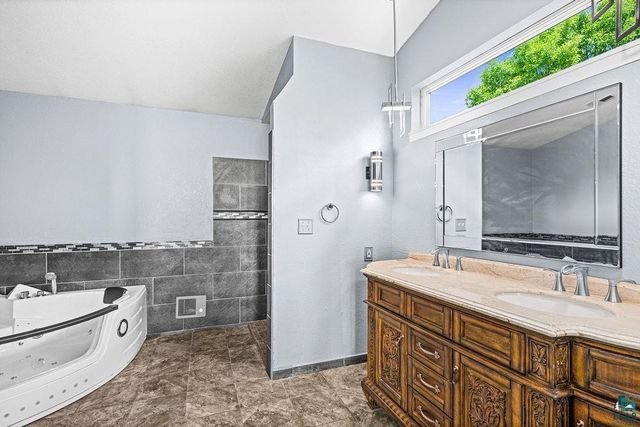 1002 Martha Street, Duluth, MN 55805