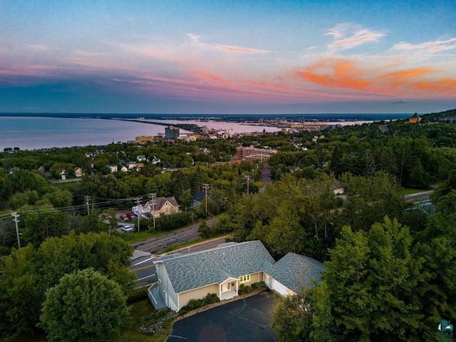 1002 Martha Street, Duluth, MN 55805
