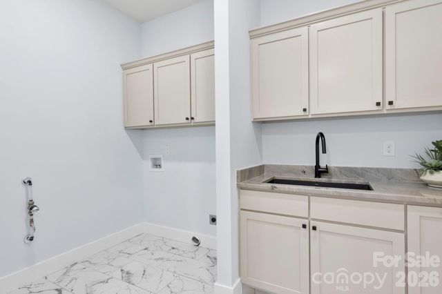 162 Preserve Court, Hendersonville, NC 28791