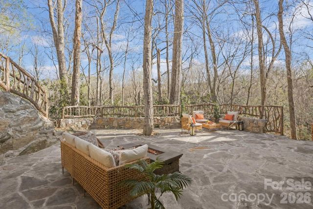 162 Preserve Court, Hendersonville, NC 28791