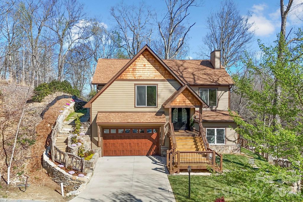 162 Preserve Court, Hendersonville, NC 28791