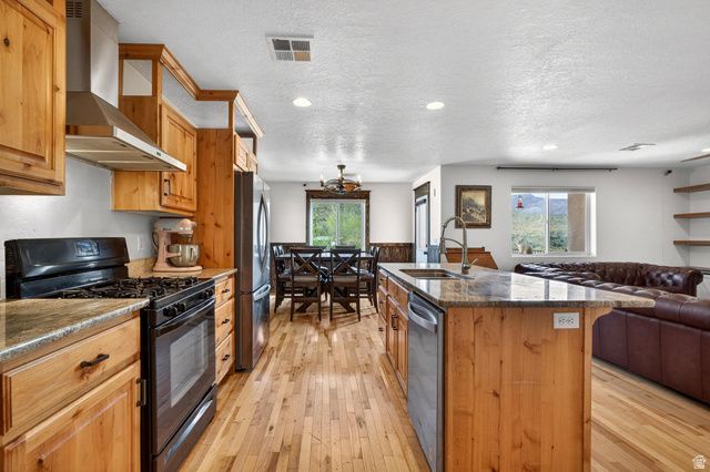 735 S PEACHTREE DR, Toquerville, UT 84774