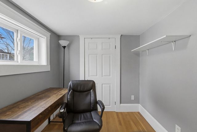 9 Clyde 9, Somerville, MA 02145