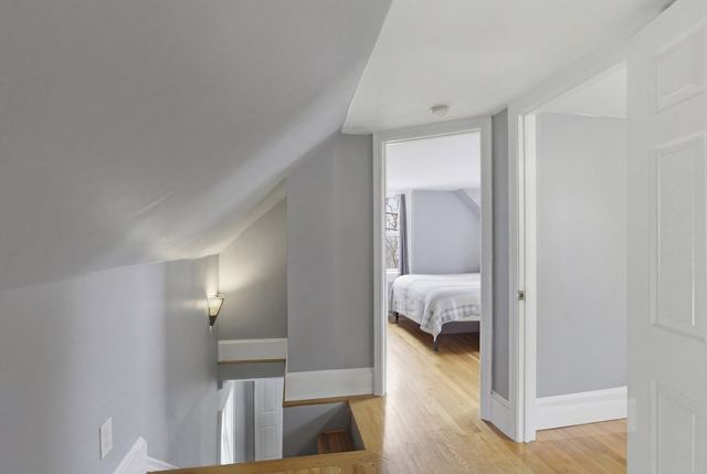 9 Clyde 9, Somerville, MA 02145