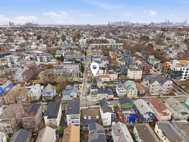 9 Clyde 9, Somerville, MA 02145