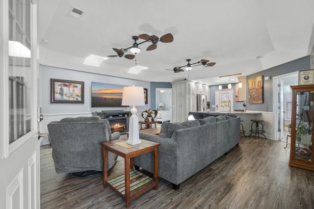 299 Lake Arrowhead Rd., Myrtle Beach, SC 29572