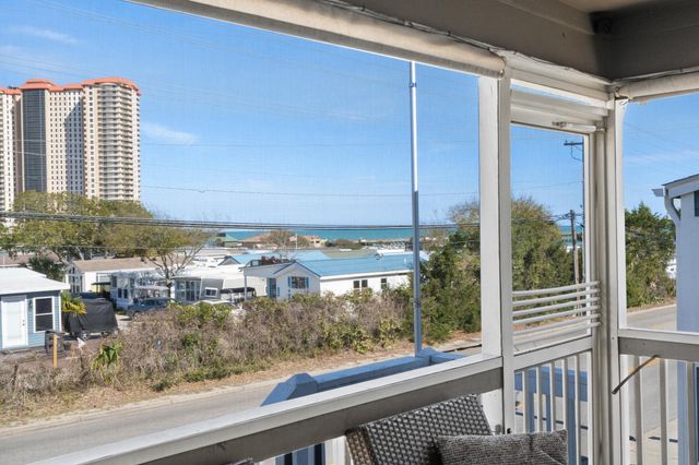 299 Lake Arrowhead Rd., Myrtle Beach, SC 29572