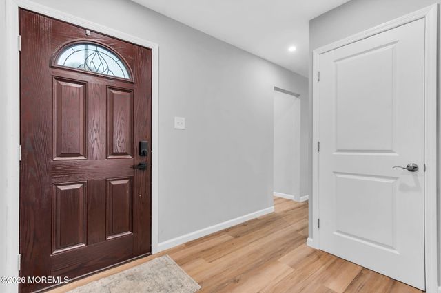 29 Evergreen Drive, Willingboro, NJ 08046