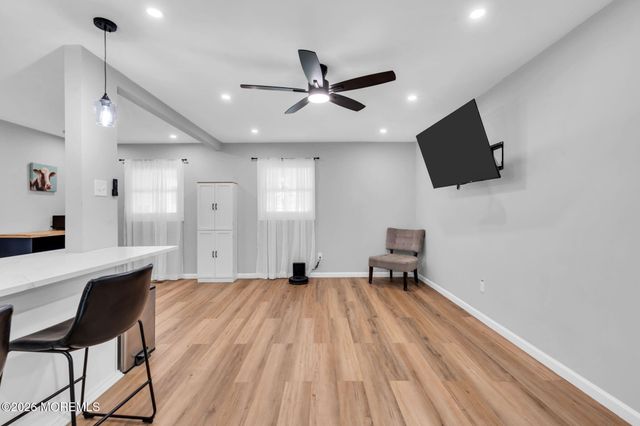 29 Evergreen Drive, Willingboro, NJ 08046