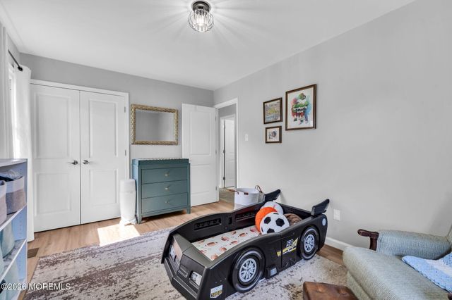 29 Evergreen Drive, Willingboro, NJ 08046