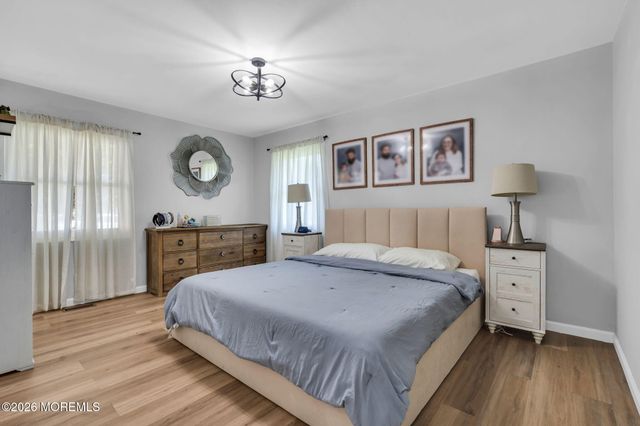 29 Evergreen Drive, Willingboro, NJ 08046