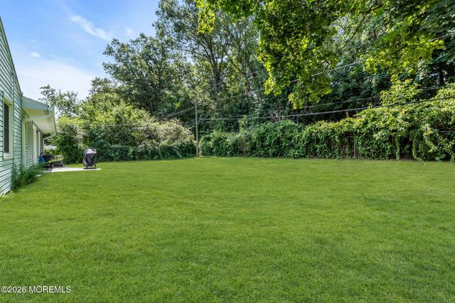 29 Evergreen Drive, Willingboro, NJ 08046