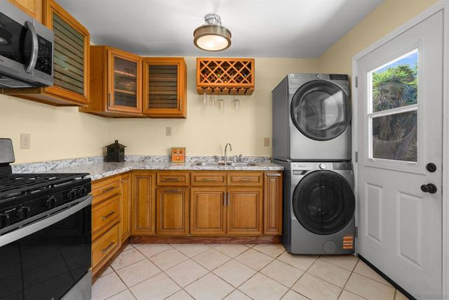772 Cardiff St, San Diego, CA 92114