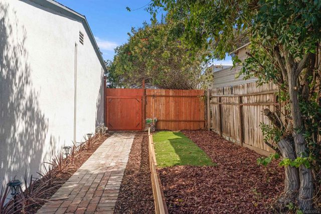 772 Cardiff St, San Diego, CA 92114
