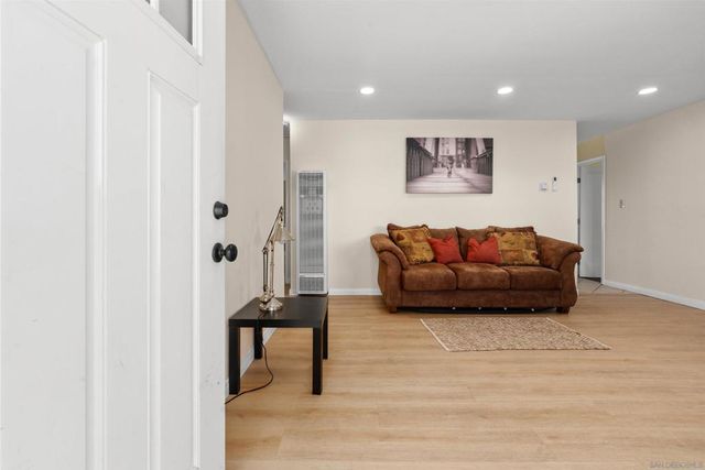 772 Cardiff St, San Diego, CA 92114