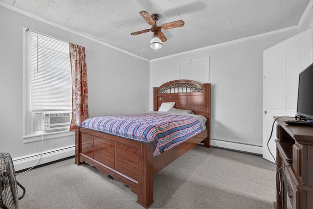 154 S MAIN ST, Seven Valleys, PA 17360