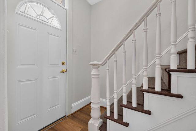 154 S MAIN ST, Seven Valleys, PA 17360