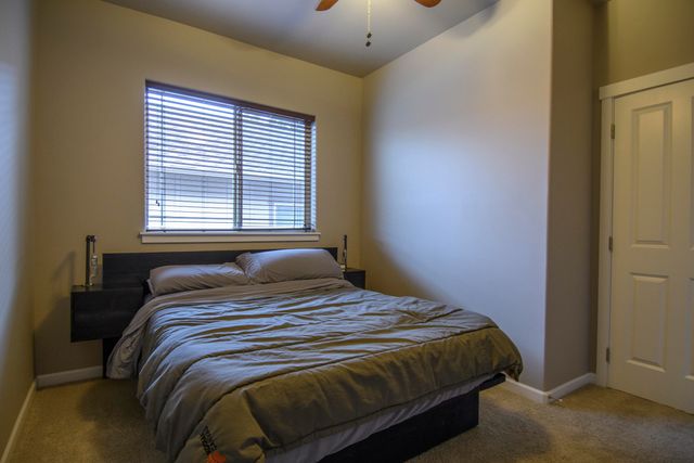 2745 SW 32nd Street, Redmond, OR 97756