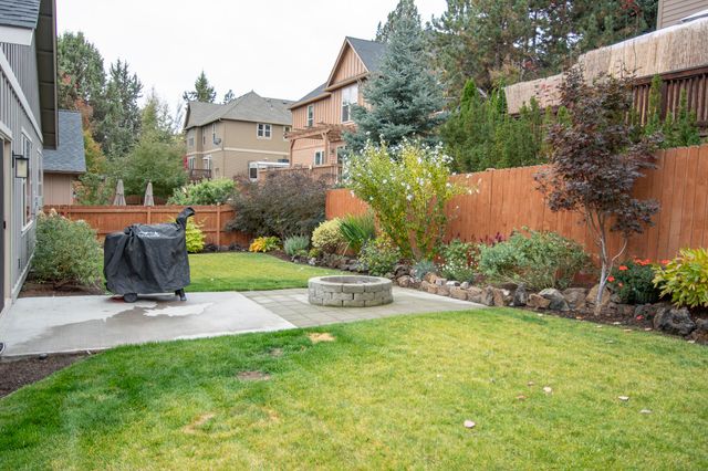 2745 SW 32nd Street, Redmond, OR 97756