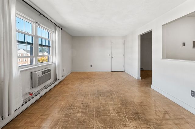 740 Central St L22, Leominster, MA 01453