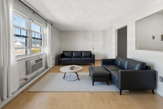 740 Central St L22, Leominster, MA 01453