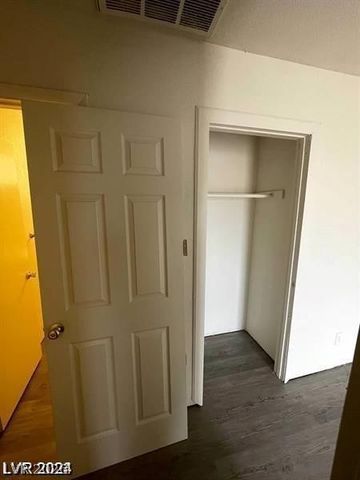 915 MAJOR Avenue, Henderson, NV 89015