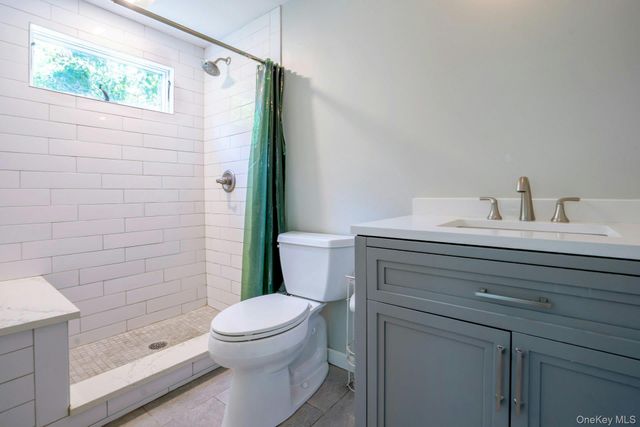 156 Washington Heights Avenue, Hampton Bays, NY 11946