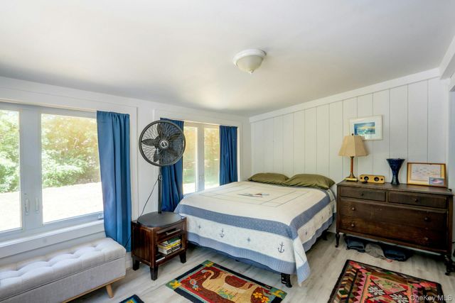 156 Washington Heights Avenue, Hampton Bays, NY 11946