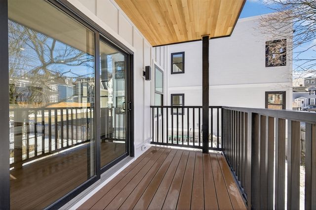 16 Hamlet St 16, Somerville, MA 02143