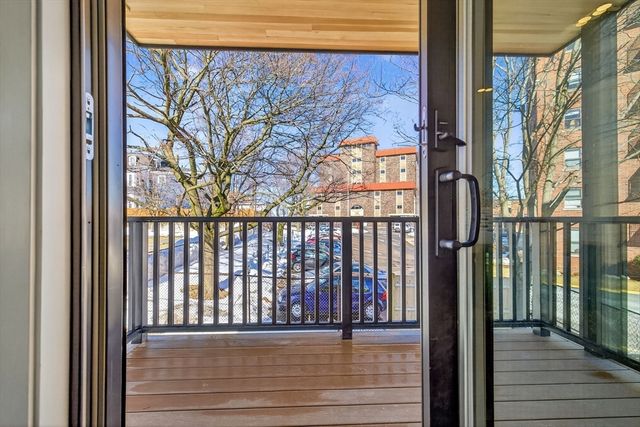 16 Hamlet St 16, Somerville, MA 02143