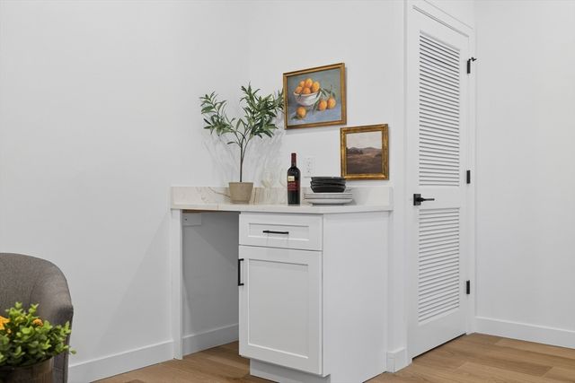 16 Hamlet St 16, Somerville, MA 02143