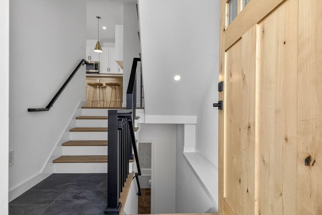 16 Hamlet St 16, Somerville, MA 02143