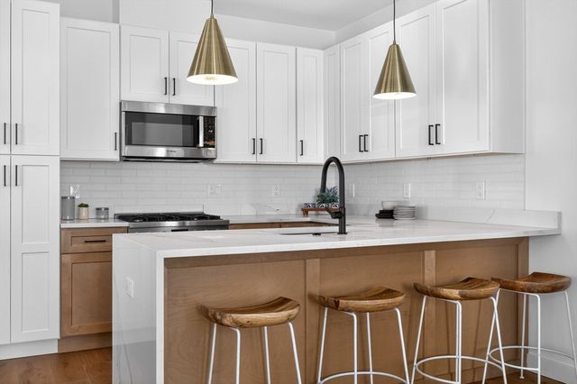 16 Hamlet St 16, Somerville, MA 02143