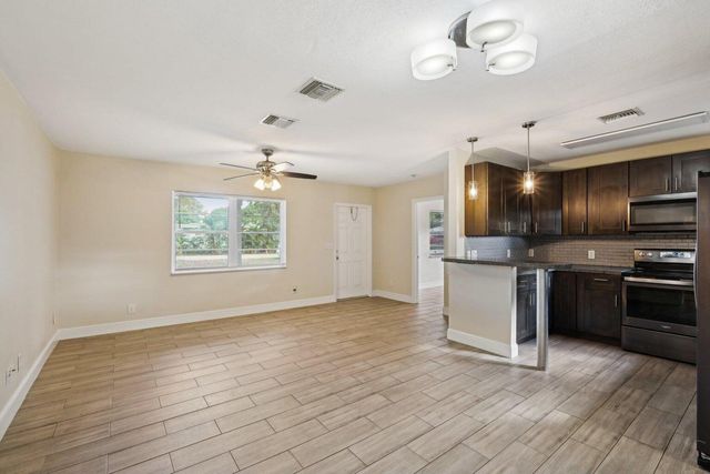 1455 15th Avenue, Vero Beach, FL 32960