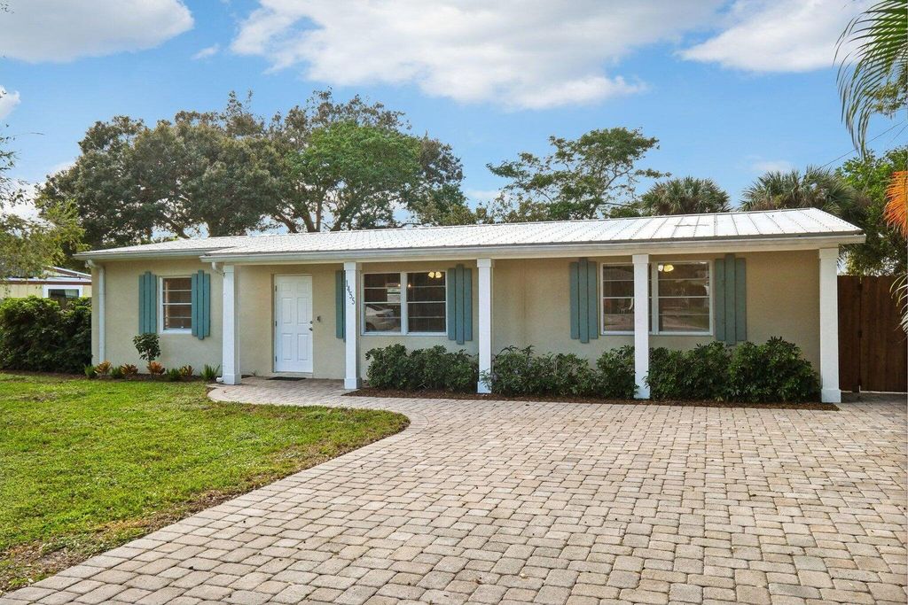 1455 15th Avenue, Vero Beach, FL 32960