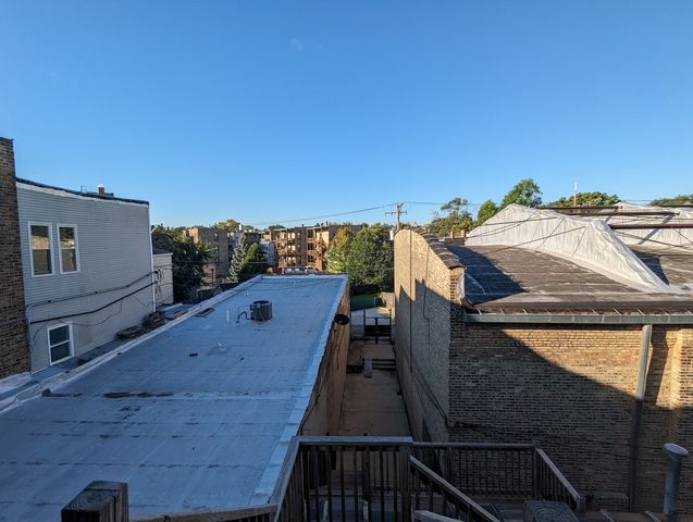 2638 N Milwaukee Avenue 3, Chicago, IL 60647