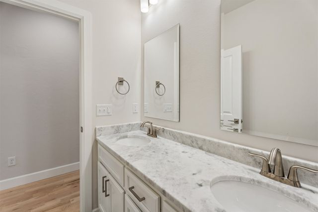 1734 W 115th Place, Jenks, OK 74132