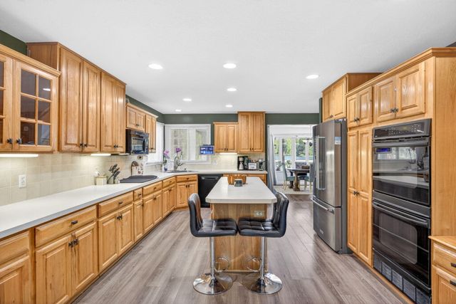 6908 Club House Drive E, Canadian Lakes, MI 49346