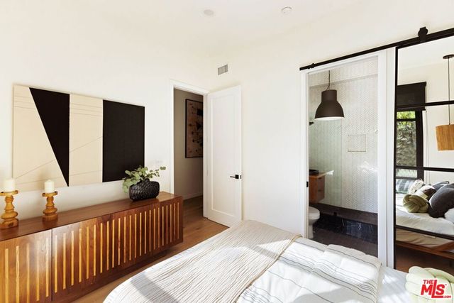3024 Stanford Avenue, Los Angeles, CA 90292