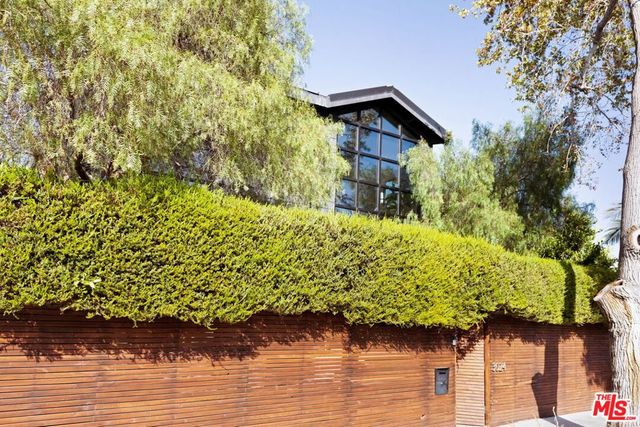 3024 Stanford Avenue, Los Angeles, CA 90292