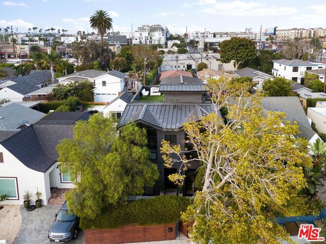 3024 Stanford Avenue, Los Angeles, CA 90292