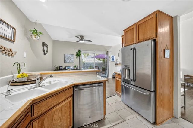 22839 Banyan 332, Saugus, CA 91390