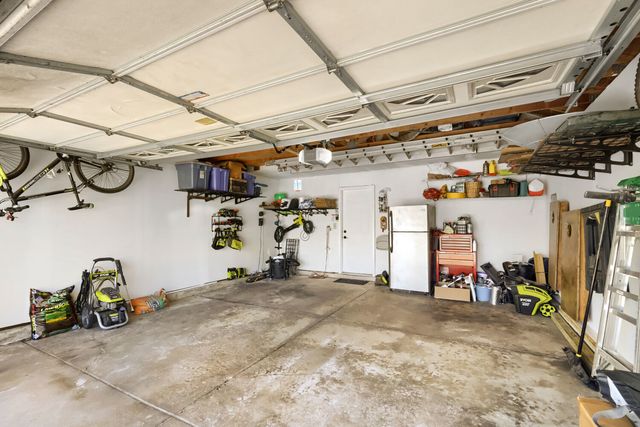 1310 W Darlington Circle, Hoffman Estates, IL 60169